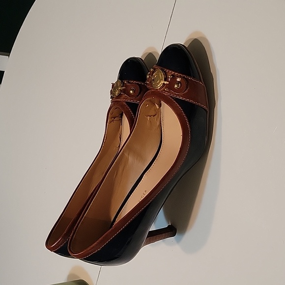 Tommy Hilfiger | Shoes | Patent Leather Navy Blue And Brown Heels With ...